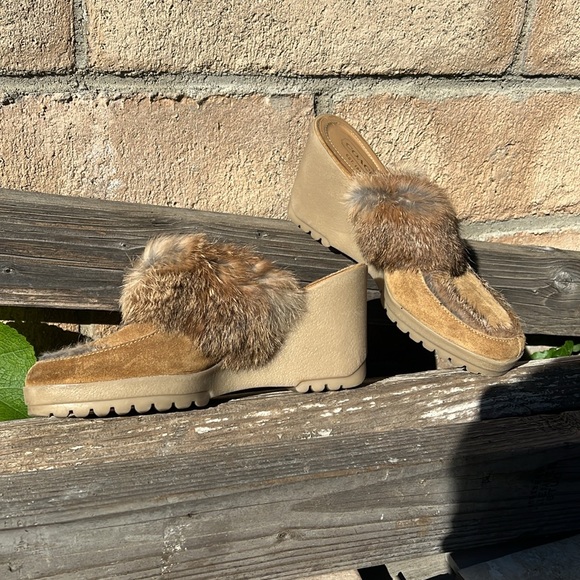 COACH Kaela Fur Shoes Mules. Size 7. Made in Italy. GUC - Picture 2 of 4